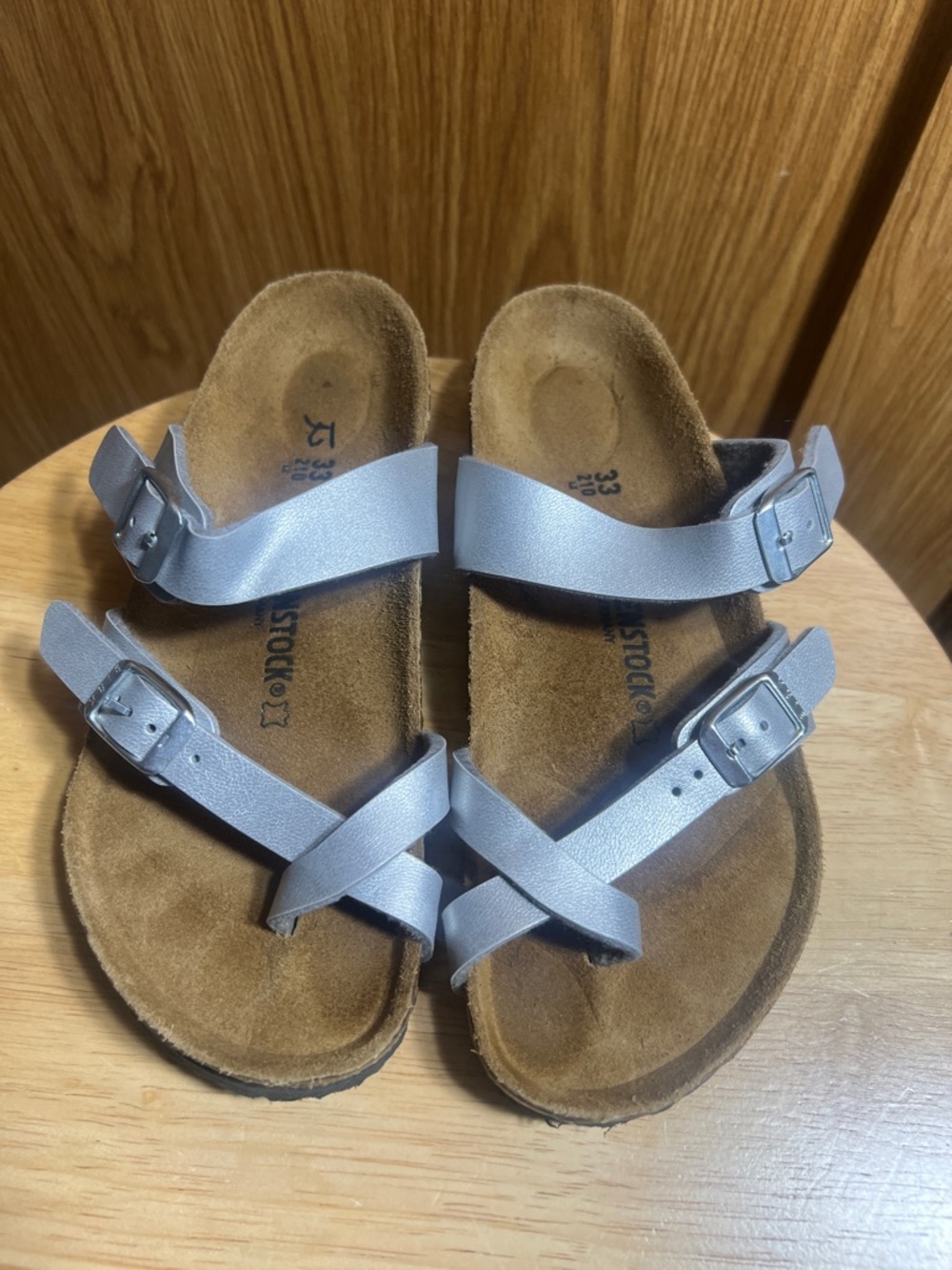 Birkenstock Kids Silver Crisscross Buckle Sandals